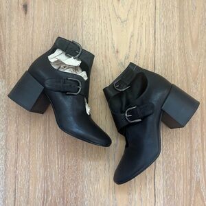 MM6 Maison Martin Margiela Black Buckle Ankle Boots 39